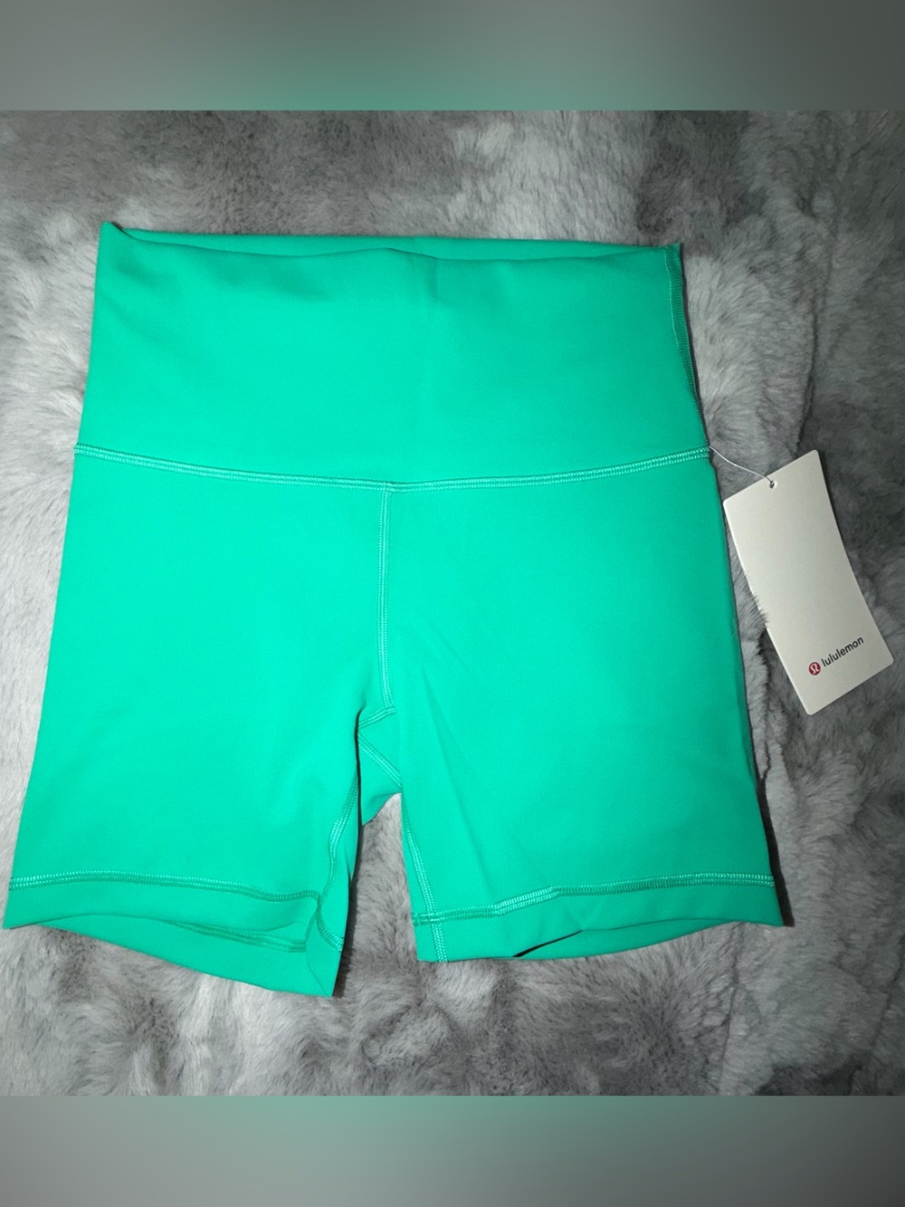 lululemon Wunder Train HR Short 6"